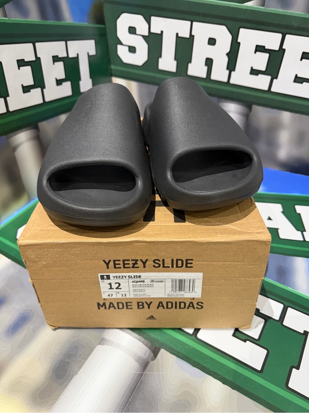 adidas Yeezy Slide rep— Black Foam Slide